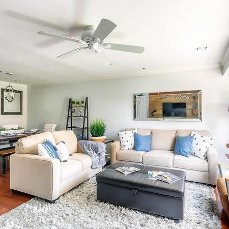 Walk To Broadway Charming Modern Historic Townhome Nashville Bagian luar foto