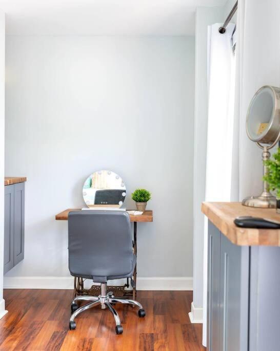 Walk To Broadway Charming Modern Historic Townhome Nashville Bagian luar foto