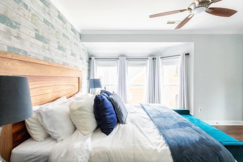 Walk To Broadway Charming Modern Historic Townhome Nashville Bagian luar foto