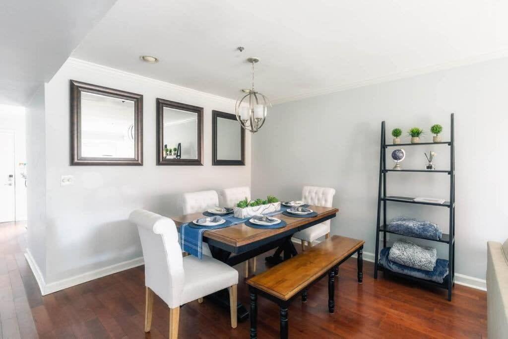 Walk To Broadway Charming Modern Historic Townhome Nashville Bagian luar foto